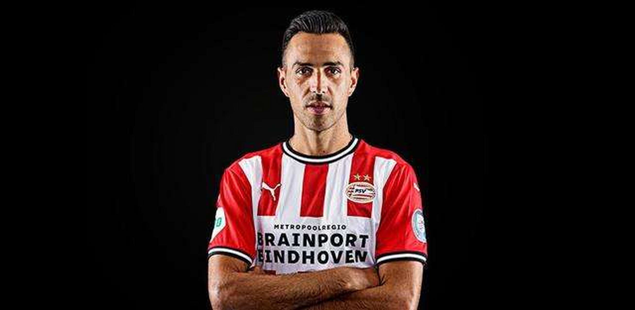 关于埃因霍温发布备战花絮；今晨官宣签约；足总杯任务艰巨；赛季目标并未改变的信息